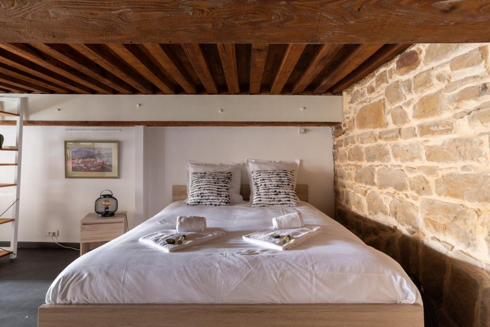 Guestready - Le Duplex Des Pentes Leilighet Lyon Eksteriør bilde